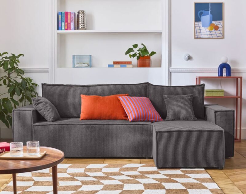 Test Best Mobilier Cezanne : le canapé d’angle réversible et convertible qui mise sur le velours côtelé