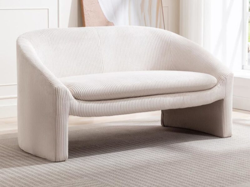 Test du canapé et fauteuil OSSANA en velours côtelé – Vente-unique.com