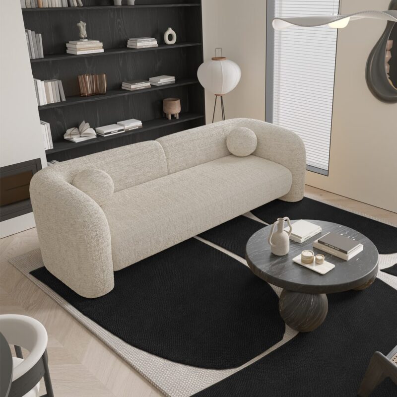 Test du canapé Nola de SIA Home : douceur, coussins boules et style