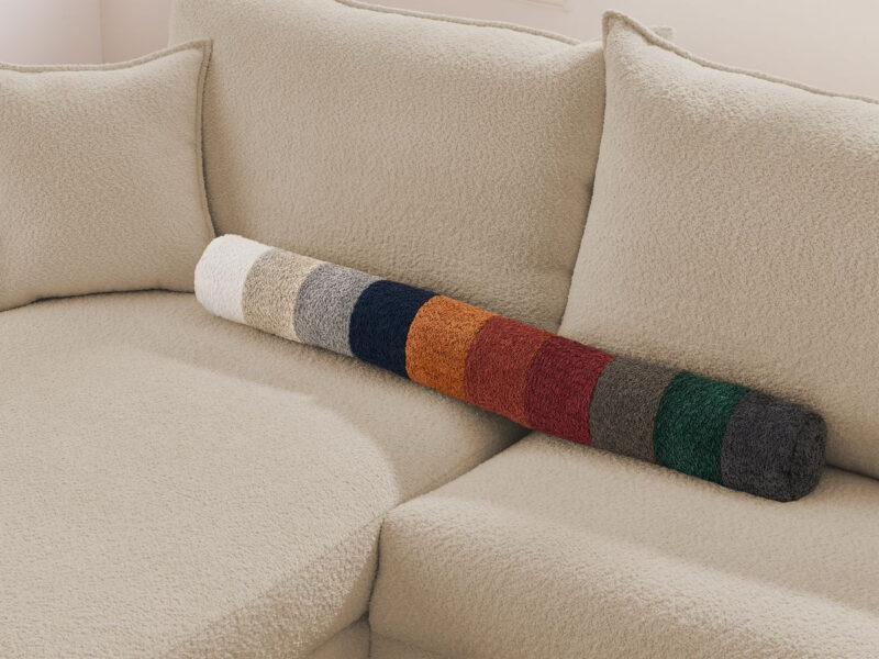 canape-augustin-bobochic-le-convertible-bouclette-beige-qui-change-la-donne_3-1.jpg Canapé Augustin Bobochic : le convertible bouclette beige qui change la donne - mise en situation