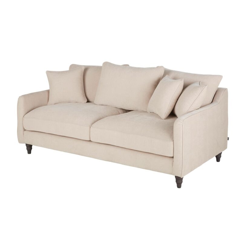 Canapé Auguste Maisons Du Monde : un 3 places classique en tissu beige qui joue la carte de l&rsquo;élégance intemporelle - Canapé Maisons du Monde