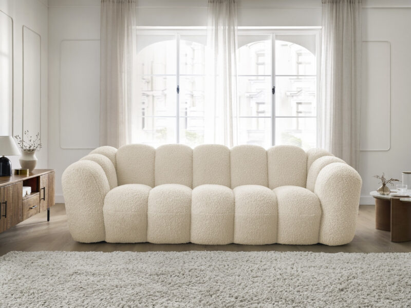 Canapé Hippolyte Bobochic : un 3 places droit en bouclette beige pour les salons qui veulent du caractère sans en faire trop - Canapé Bobochic