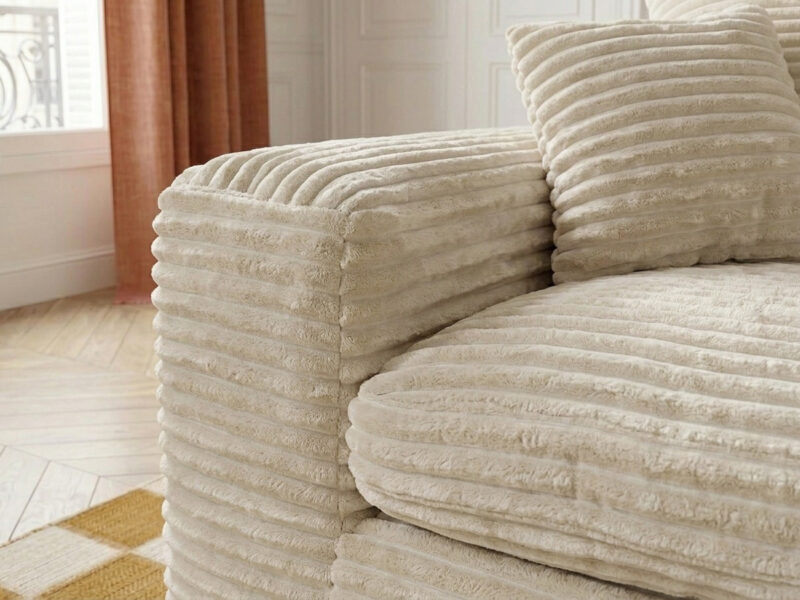 Canapé Nevada Bobochic : un convertible 2 places en gros côtelé beige avec coffre intégré - Canapé Bobochic